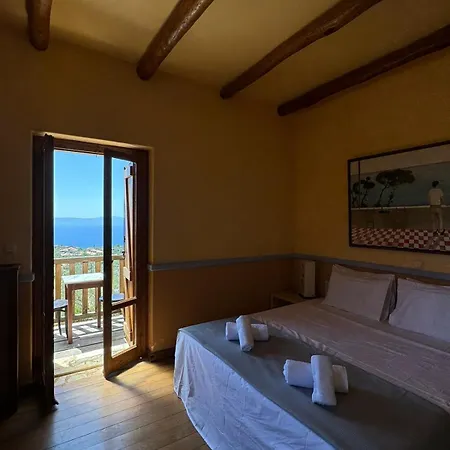 Kalamata Natural Stone Seaview Sanctuary بيت للعطل *