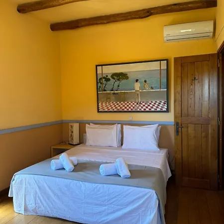 Kalamata Natural Stone Seaview Sanctuary بيت للعطل