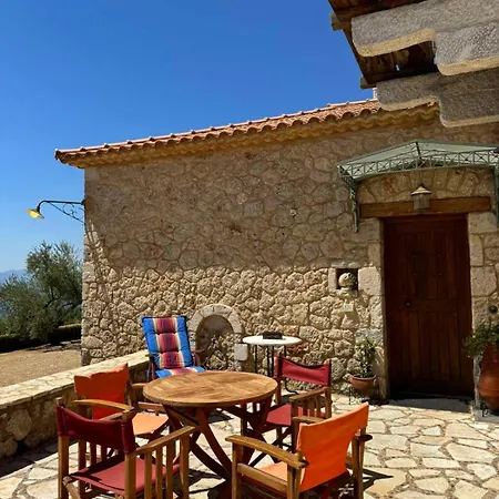 Kalamata Natural Stone Seaview Sanctuary بيت للعطل *