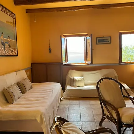 Σπίτι διακοπών Kalamata Natural Stone Seaview Sanctuary Megali Mantineia