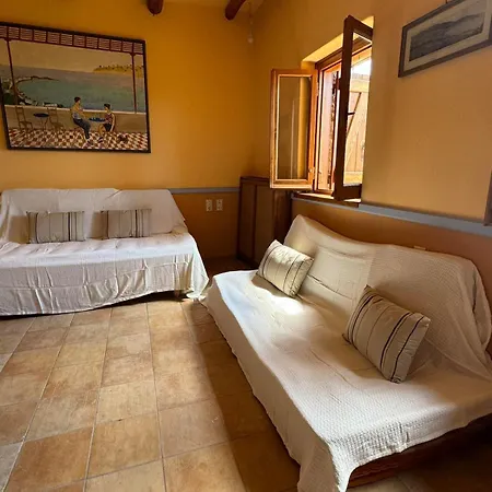 Σπίτι διακοπών Kalamata Natural Stone Seaview Sanctuary *