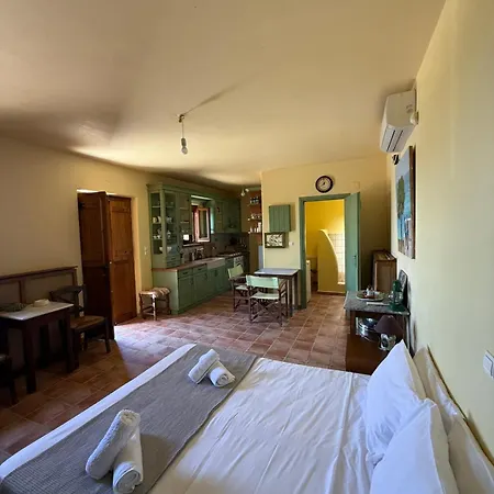 Σπίτι διακοπών Kalamata Natural Stone Seaview Sanctuary *