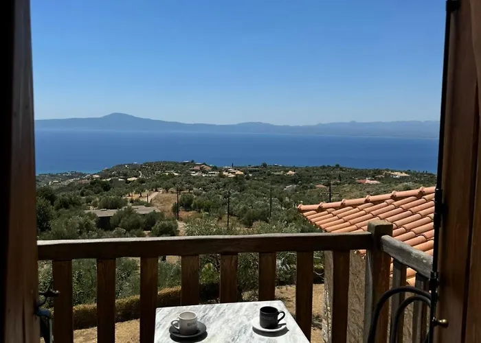 Σπίτι διακοπών Kalamata Natural Stone Seaview Sanctuary Megali Mantineia