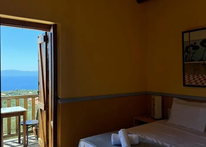 Semesterbostad Kalamata Natural Stone Seaview Sanctuary *