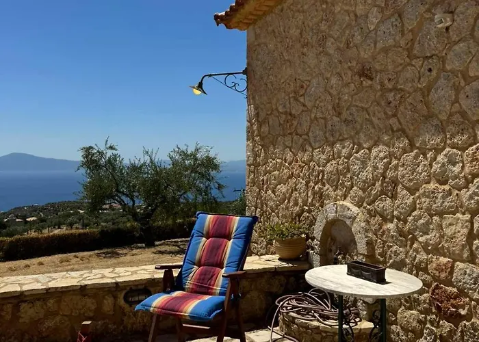 Semesterbostad Kalamata Natural Stone Seaview Sanctuary *