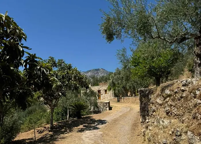 Semesterbostad Kalamata Natural Stone Seaview Sanctuary Megali Mantineia